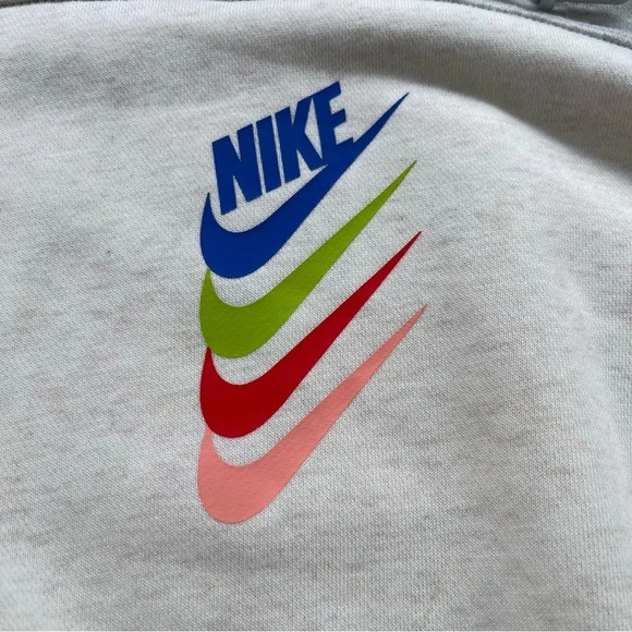 Nike DNA Stacked Swoosh Cropped Hoodie Womens Size XL - Picture 2 of 6